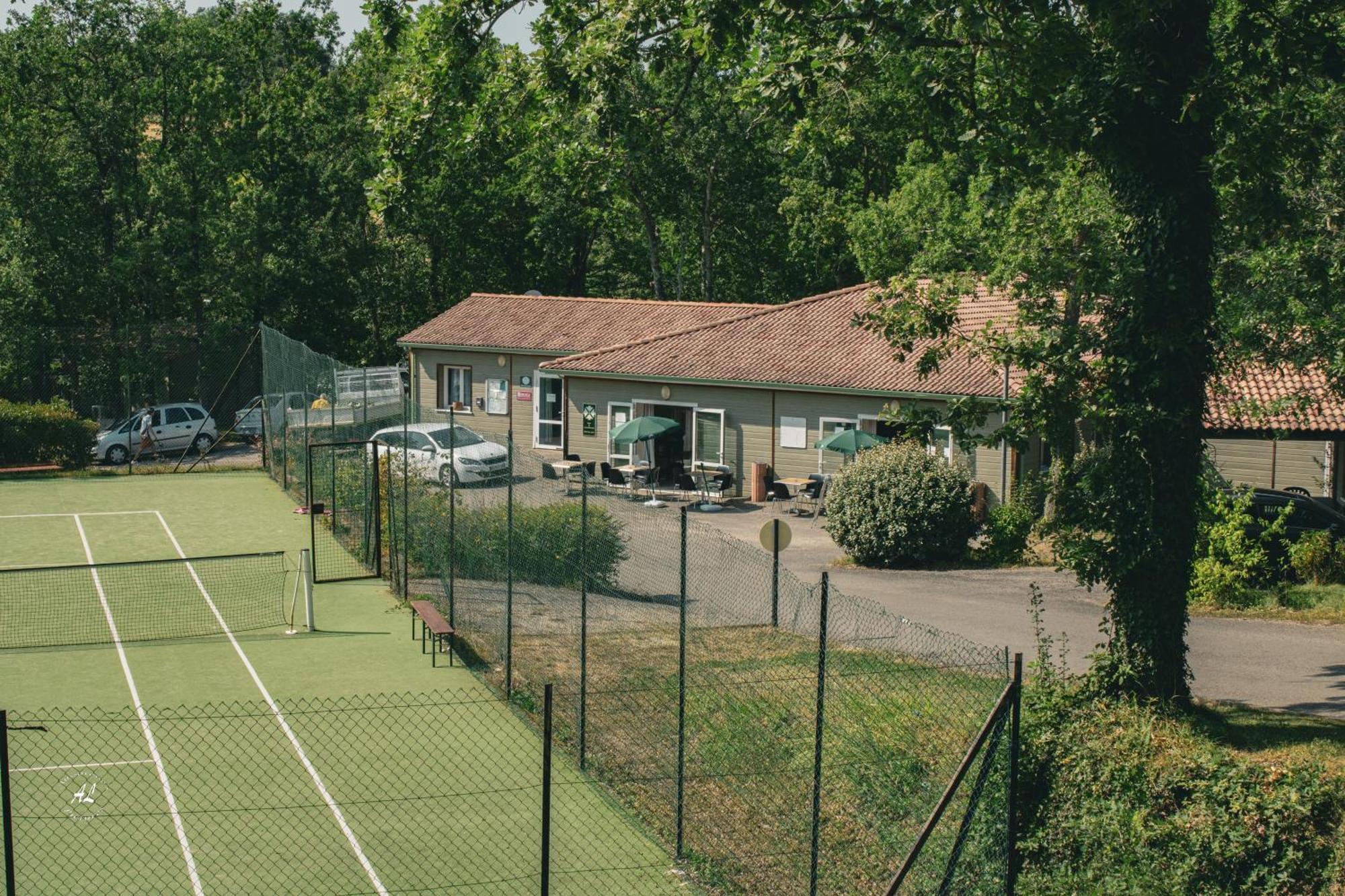 Terres De France - Les Hameaux Des Lacs Monclar-de-Quercy Екстер'єр фото
