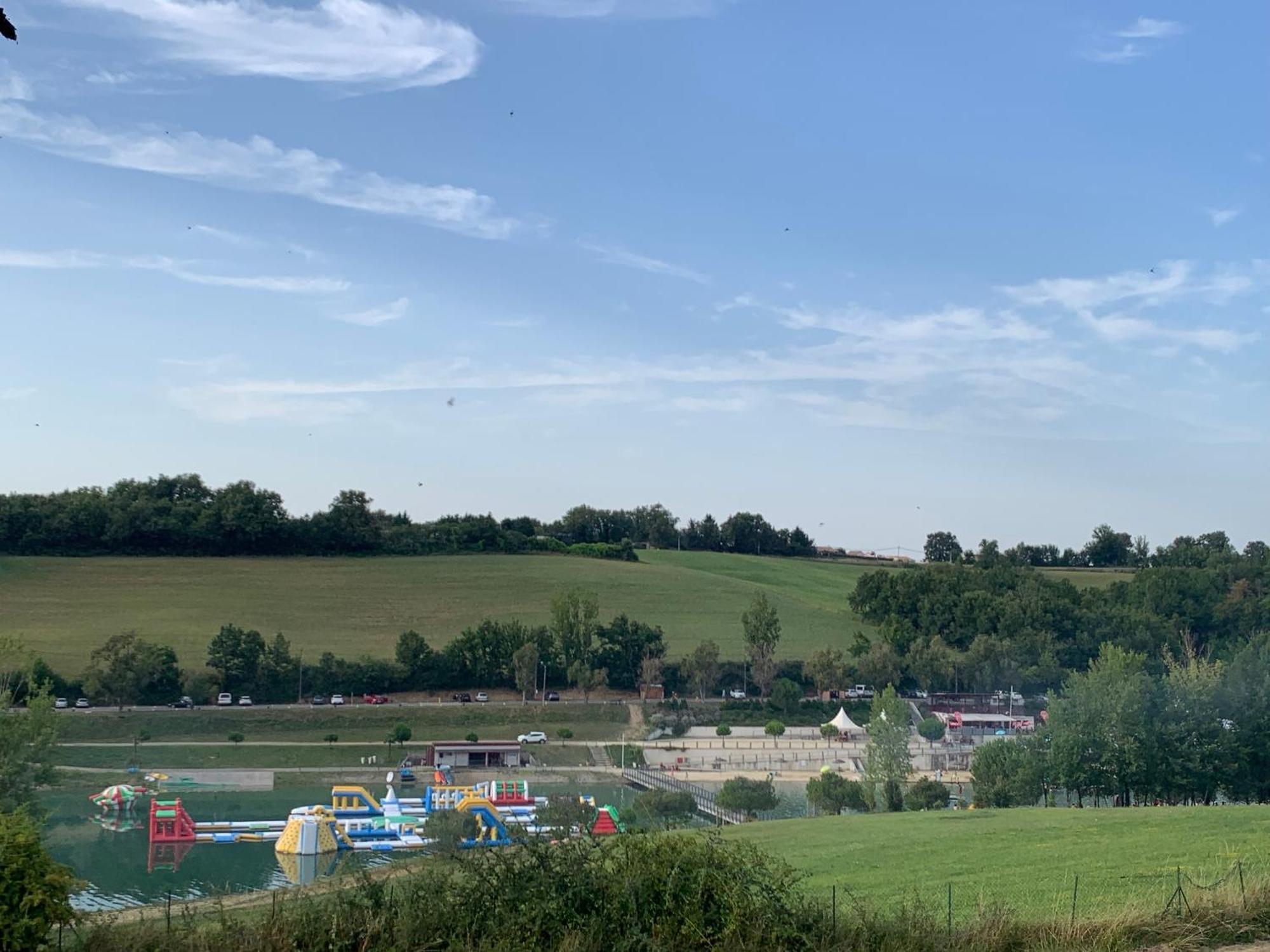 Terres De France - Les Hameaux Des Lacs Monclar-de-Quercy Екстер'єр фото